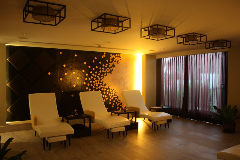 Long Beach Spa - Curtain