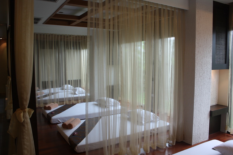 Long Beach Spa - Curtain